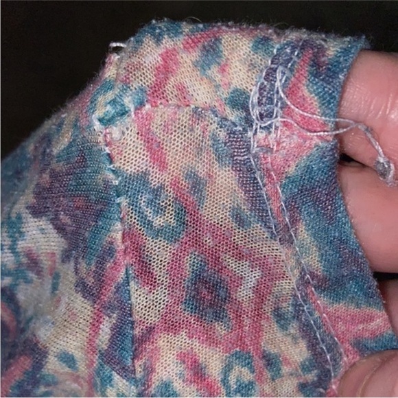 BDG Design Top - Picture 5 of 5